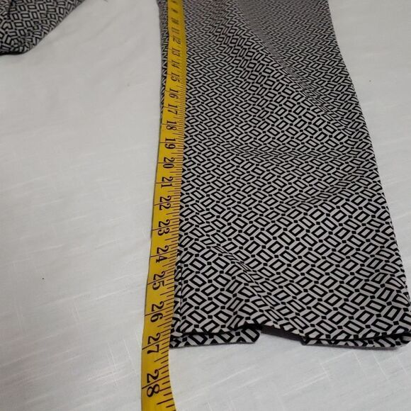 J Jill. Essential. Slim Ankle. Geometric Pattern. Size 4.  NWOT - Picture 12 of 13
